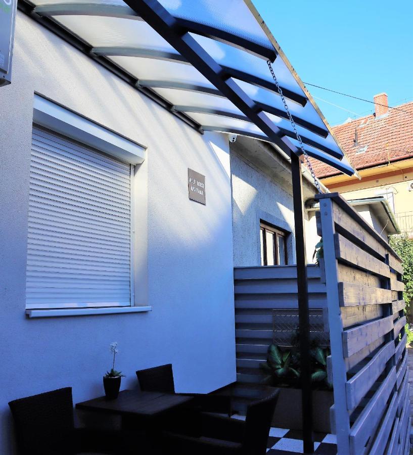Wolf House Apartman Zalaegerszeg Esterno foto
