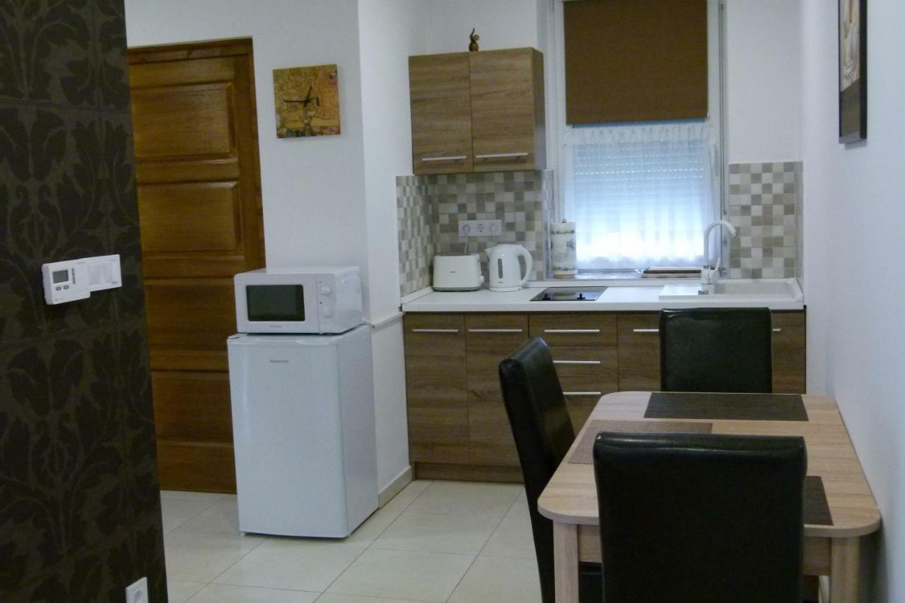 Wolf House Apartman Zalaegerszeg Esterno foto
