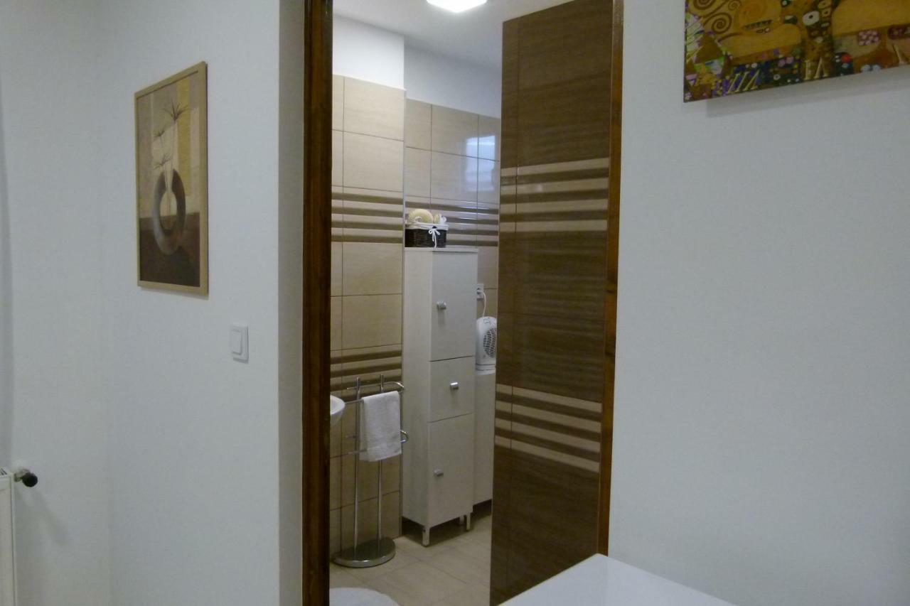 Wolf House Apartman Zalaegerszeg Esterno foto