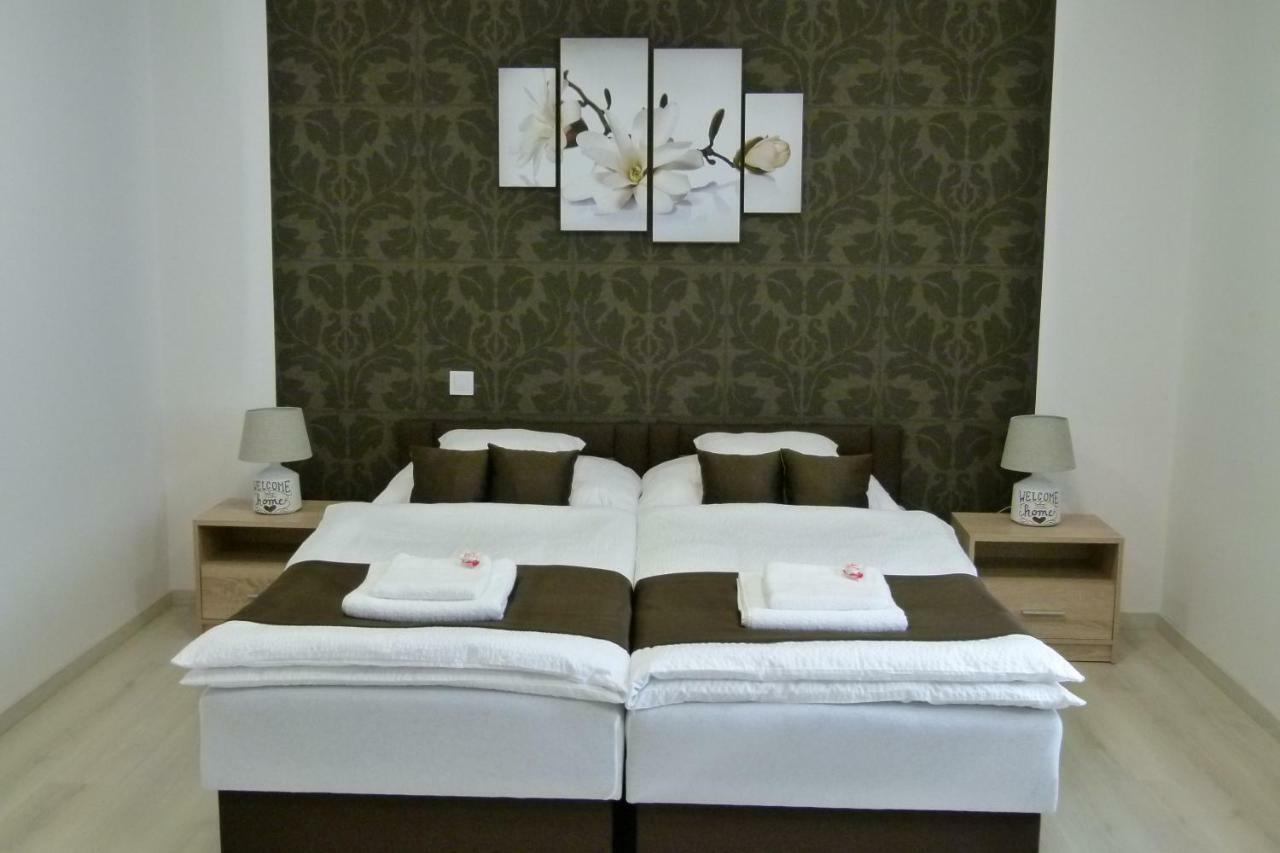 Wolf House Apartman Zalaegerszeg Esterno foto