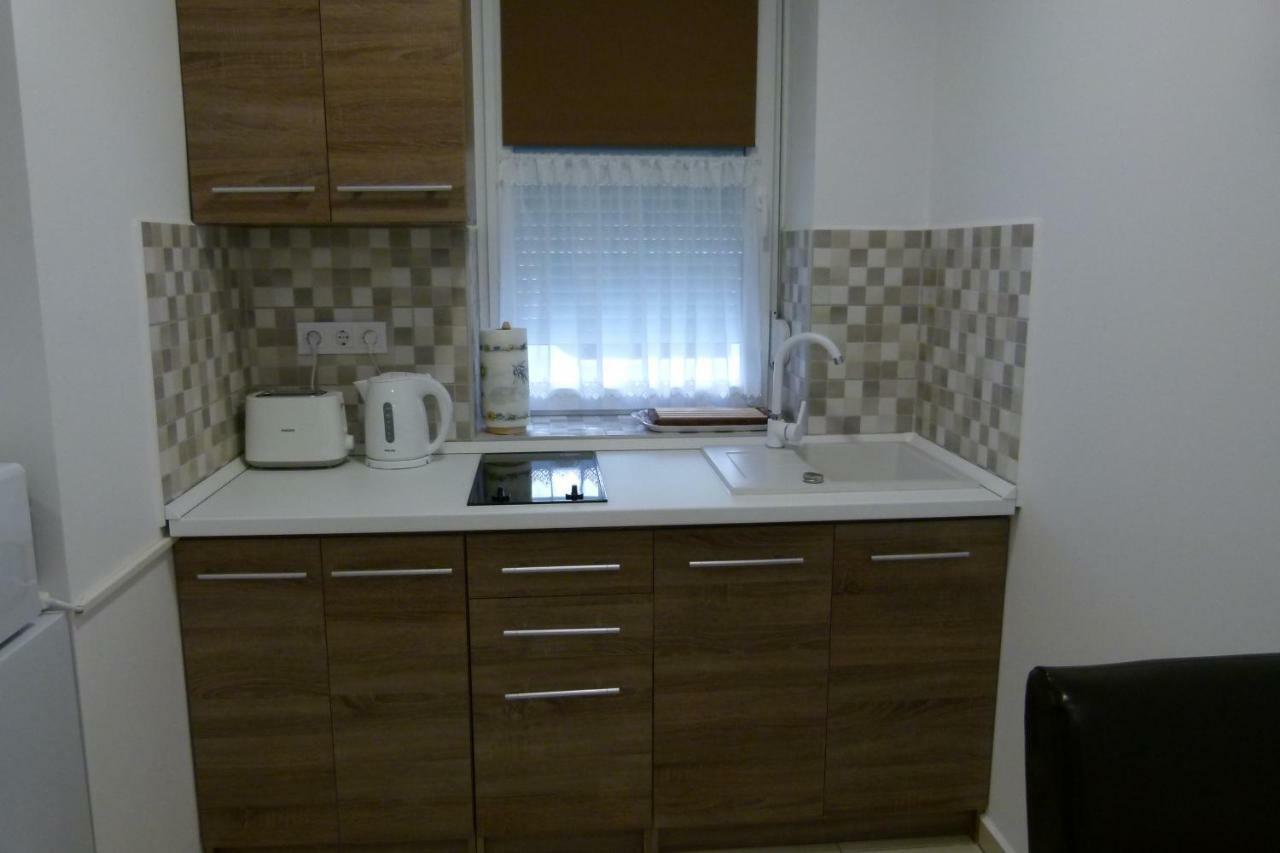 Wolf House Apartman Zalaegerszeg Esterno foto