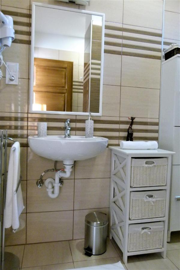 Wolf House Apartman Zalaegerszeg Esterno foto